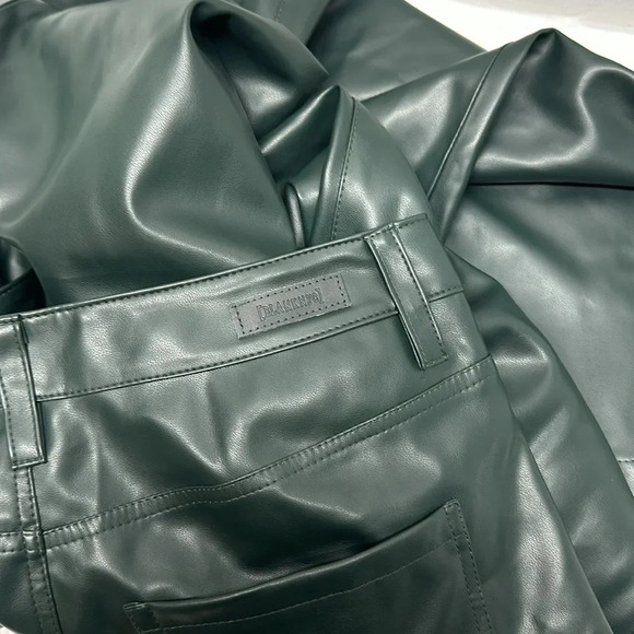 Blank NYC Pant Faux Leather Franklin Rib Cage Straight Leg Revolve Green Size 30 - Picture 7 of 10